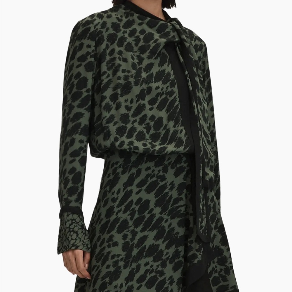 Reiss

Katie Printed Tie-Neck Minidress
